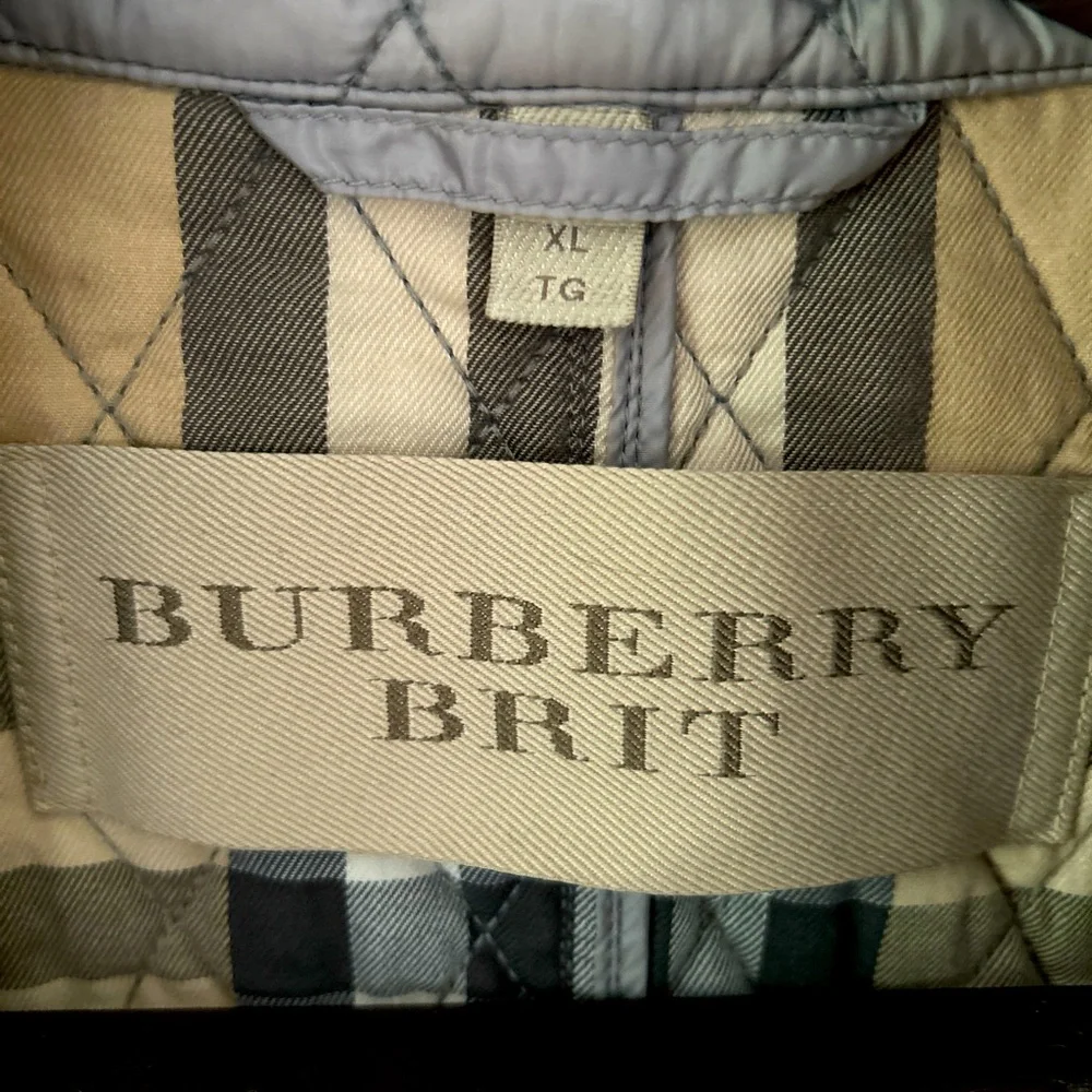 Burberry Quilted Men's Jacket in Herons (size XL) - Picture 4 of 14